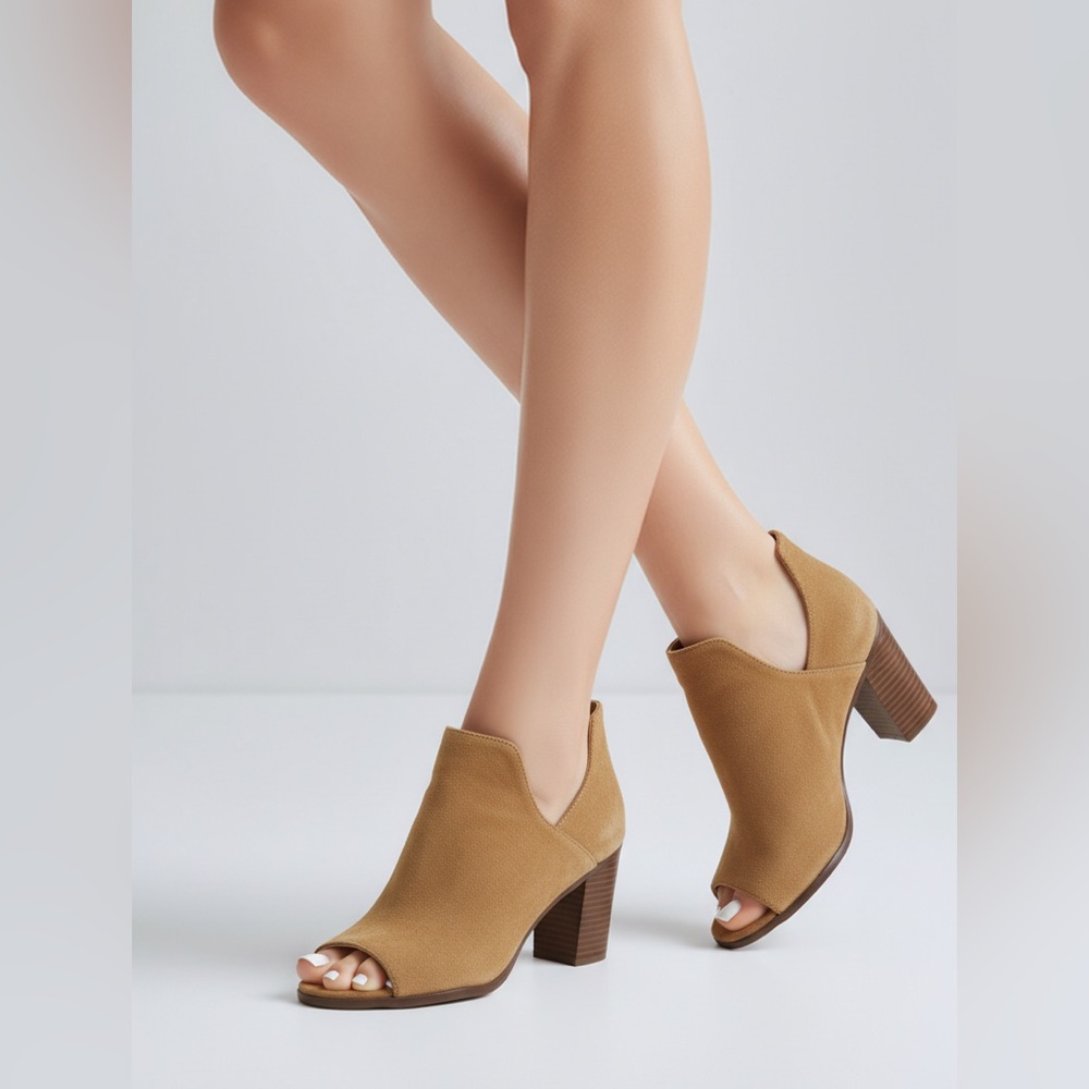 Steve Madden Tan Suede Mules
